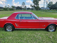 Image 6 of 14 of a 1966 FORD MUSTANG