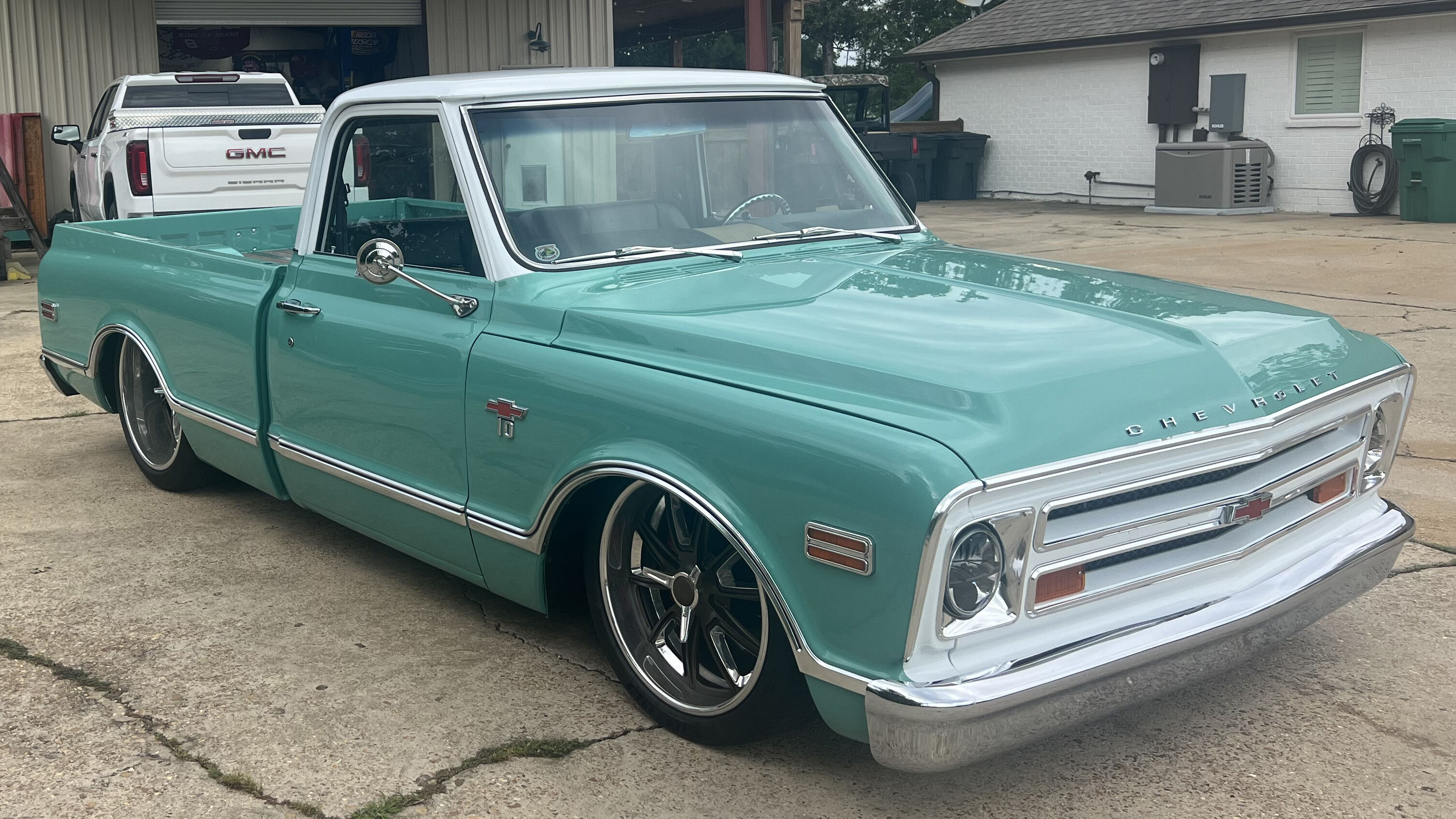 1st Image of a 1968 CHEVROLET C10