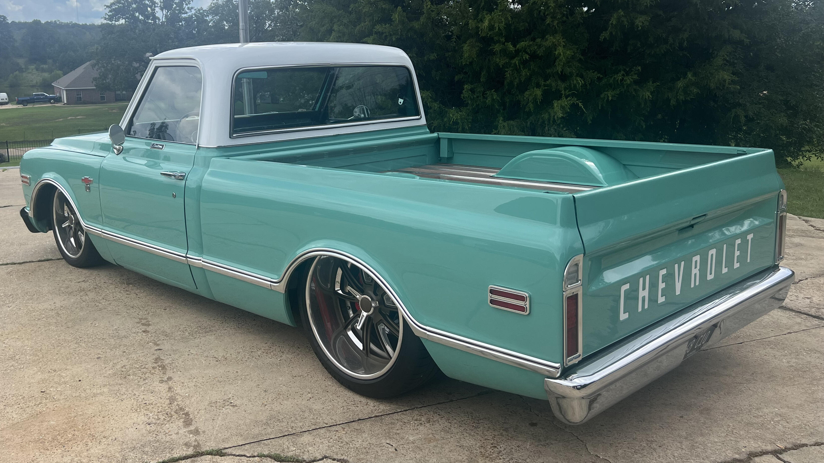 2nd Image of a 1968 CHEVROLET C10