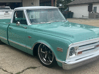 Image 2 of 30 of a 1968 CHEVROLET C10