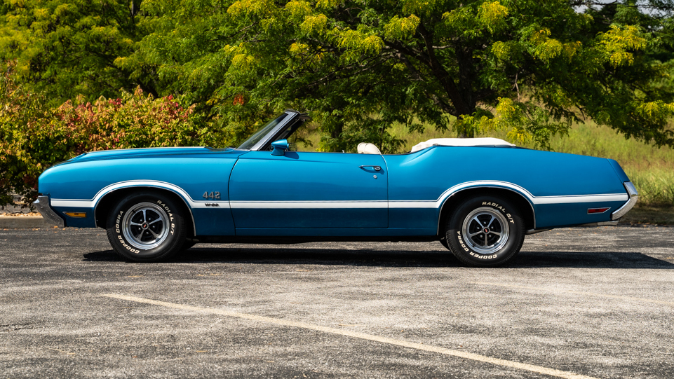 5th Image of a 1972 OLDSMOBILE CUTLASS SUPREME