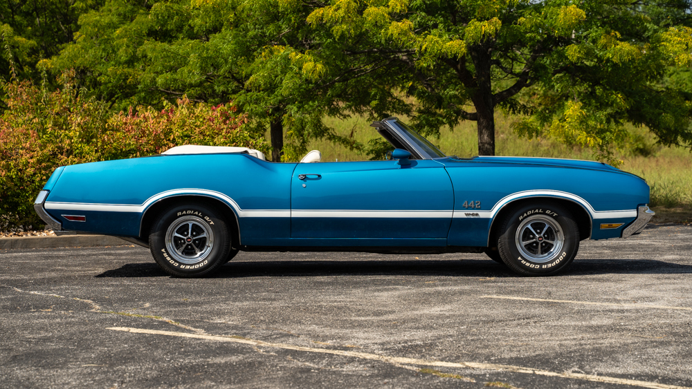 6th Image of a 1972 OLDSMOBILE CUTLASS SUPREME