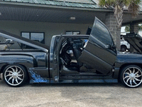 Image 12 of 26 of a 2003 CHEVROLET SILVERADO 1500