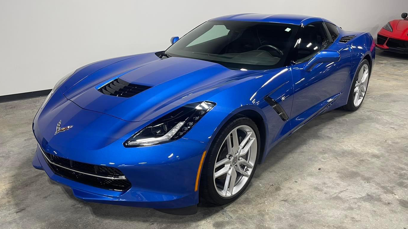 1st Image of a 2019 CHEVROLET CORVETTE