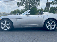 Image 5 of 11 of a 2009 SATURN SKY