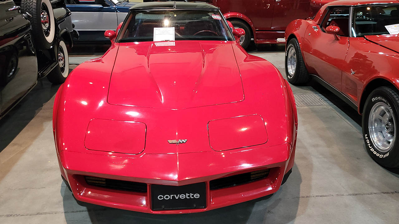 1st Image of a 1982 CHEVROLET CORVETTE