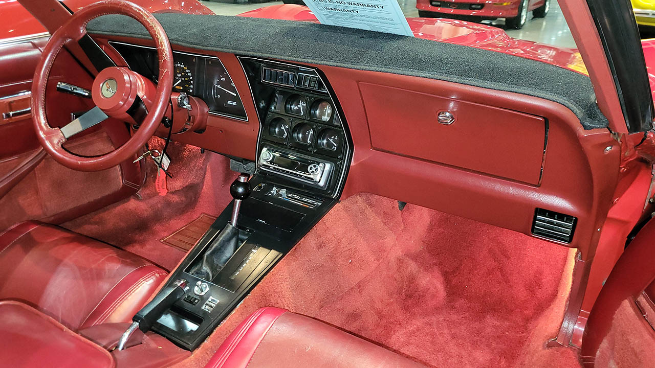 7th Image of a 1982 CHEVROLET CORVETTE