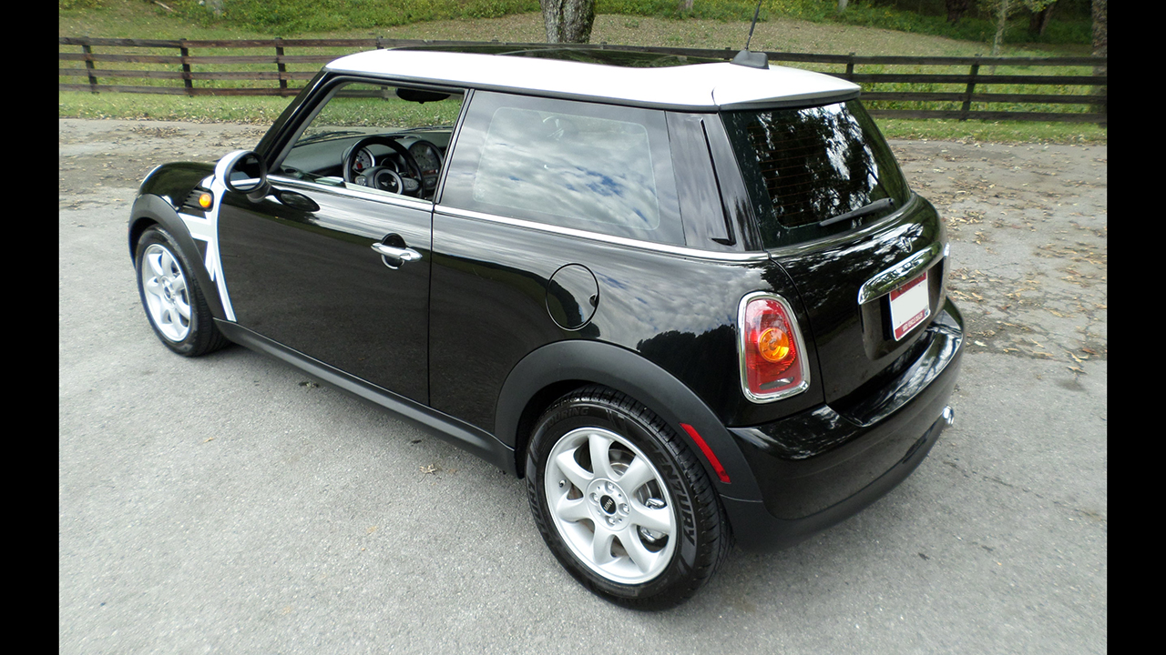 6th Image of a 2010 MINI COOPER