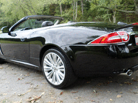 Image 6 of 20 of a 2010 JAGUAR XK