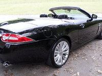 Image 8 of 20 of a 2010 JAGUAR XK