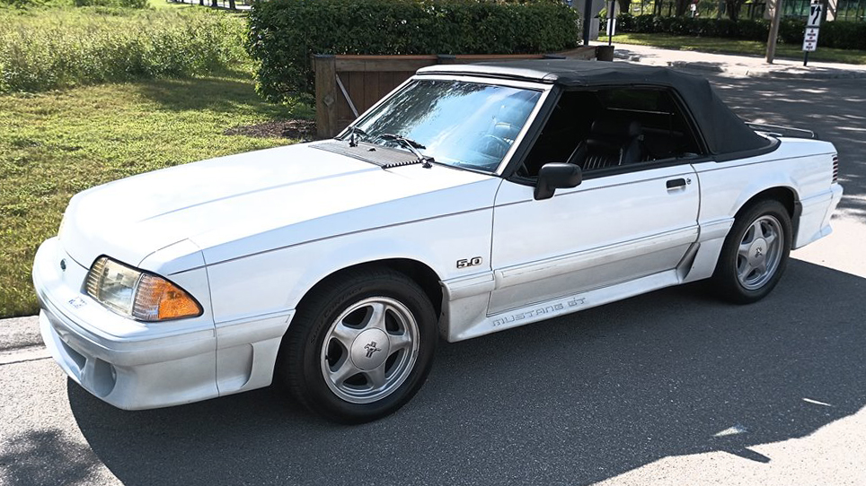 1st Image of a 1991 FORD MUSTANG GT