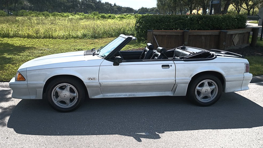 4th Image of a 1991 FORD MUSTANG GT