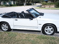 Image 3 of 18 of a 1991 FORD MUSTANG GT