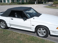 Image 4 of 18 of a 1991 FORD MUSTANG GT