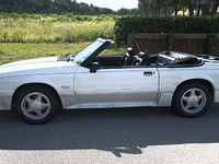 Image 5 of 18 of a 1991 FORD MUSTANG GT