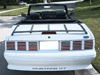 Image 8 of 18 of a 1991 FORD MUSTANG GT