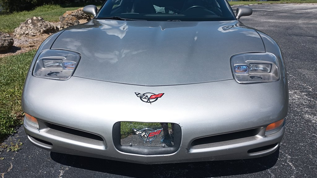 3rd Image of a 1998 CHEVROLET CORVETTE