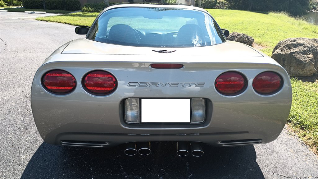 4th Image of a 1998 CHEVROLET CORVETTE