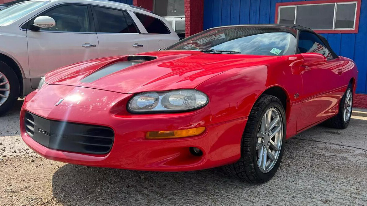 1st Image of a 2002 CHEVROLET CAMARO Z28