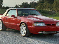 Image 2 of 28 of a 1992 FORD MUSTANG LX