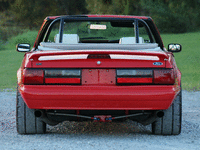 Image 8 of 28 of a 1992 FORD MUSTANG LX