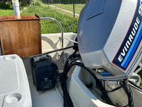 Image 8 of 9 of a 1982 BOSTON WHALER MONTAWK 17