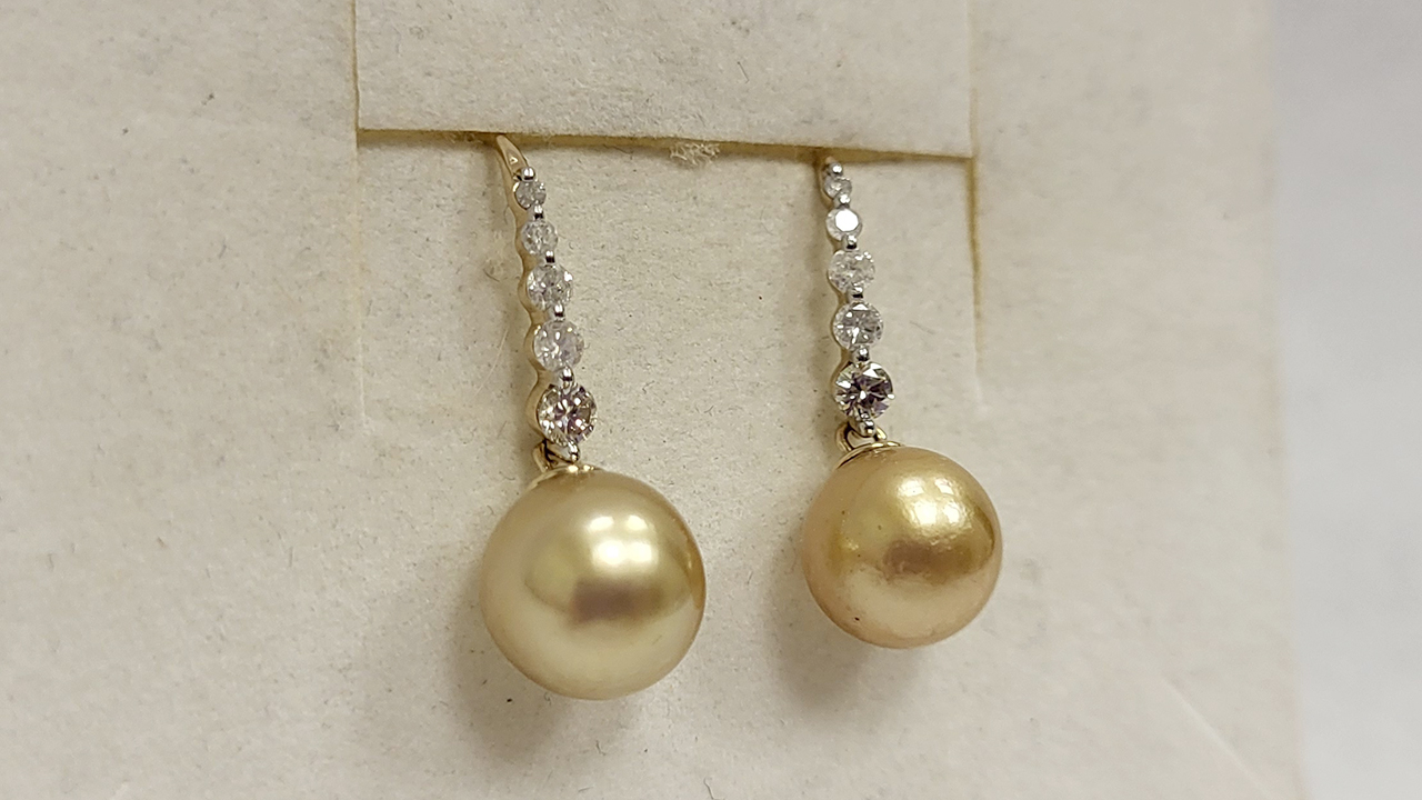 2nd Image of a N/A 14K YELLOW GOLD SEA PEARL DIAMOND