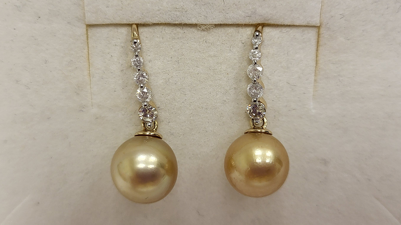 3rd Image of a N/A 14K YELLOW GOLD SEA PEARL DIAMOND