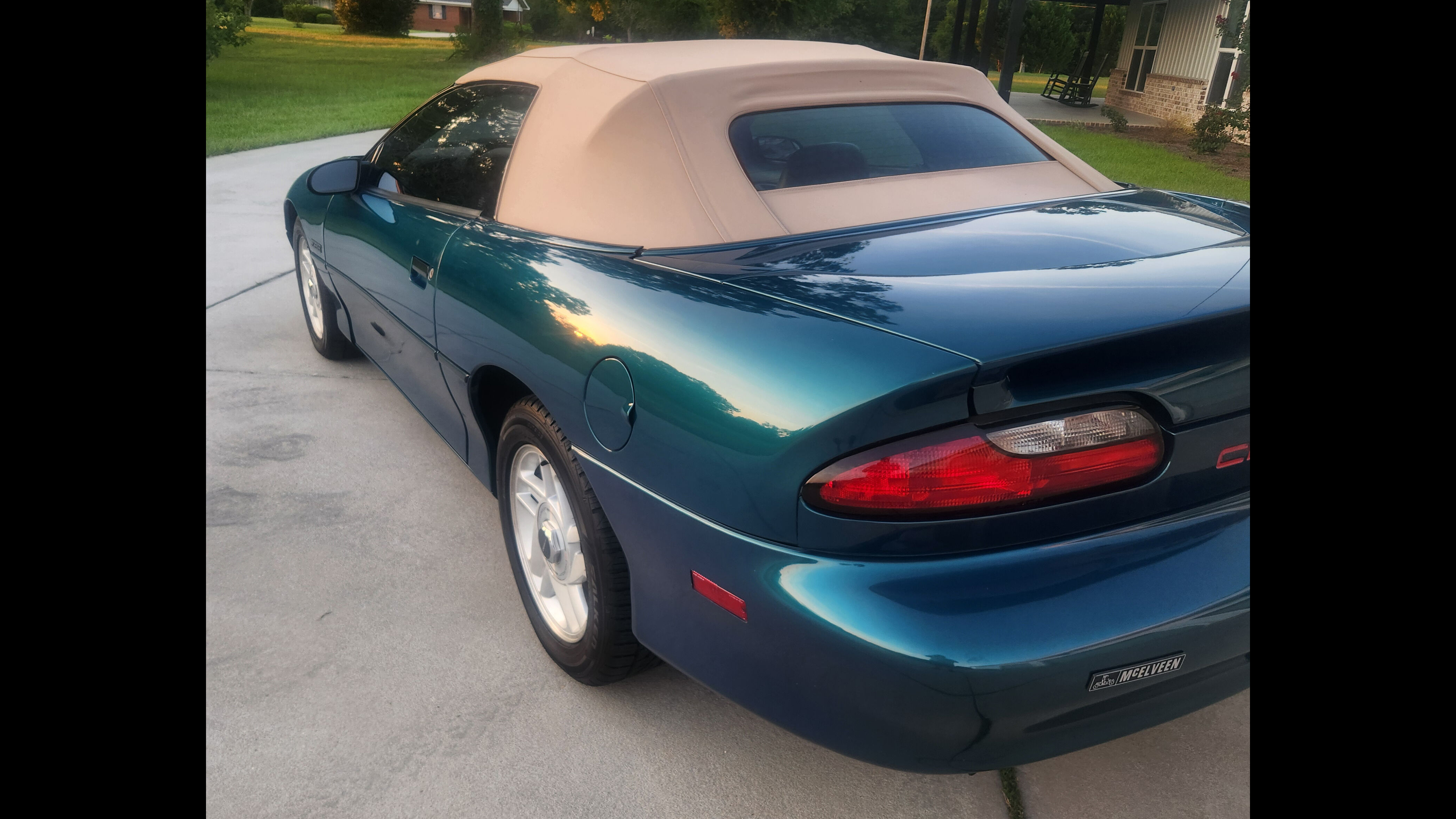 2nd Image of a 1995 CHEVROLET CAMARO Z28