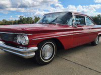 Image 3 of 30 of a 1960 PONTIAC CATALINA