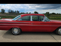 Image 11 of 30 of a 1960 PONTIAC CATALINA