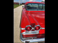 Image 18 of 30 of a 1960 PONTIAC CATALINA