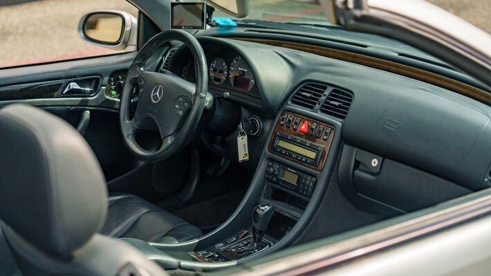 13th Image of a 2002 MERCEDES-BENZ CLK-CLASS CLK55 AMG