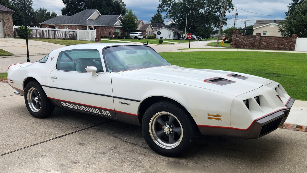 1st Image of a 1979 PONTIAC FIREBIRD