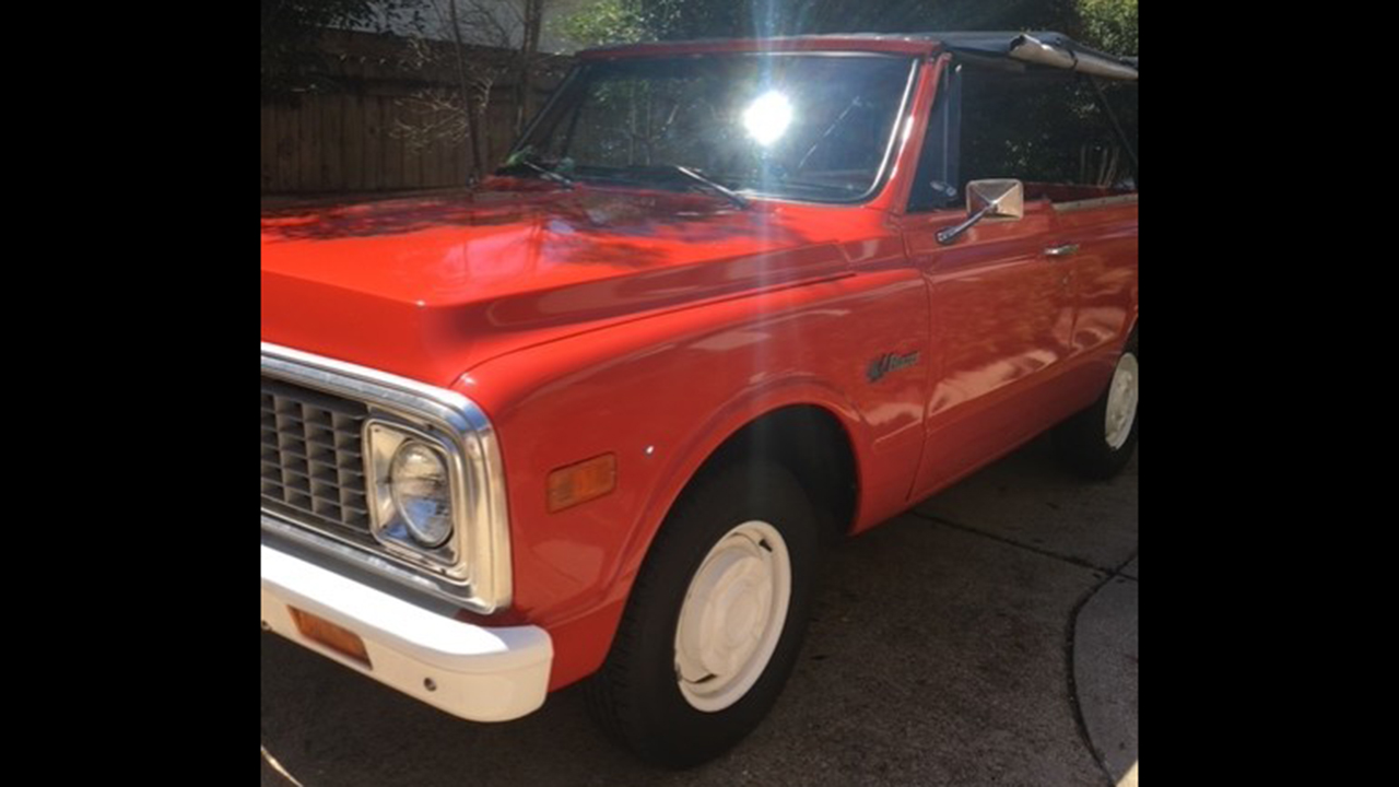 2nd Image of a 1972 CHEVROLET K-5 BLAZER