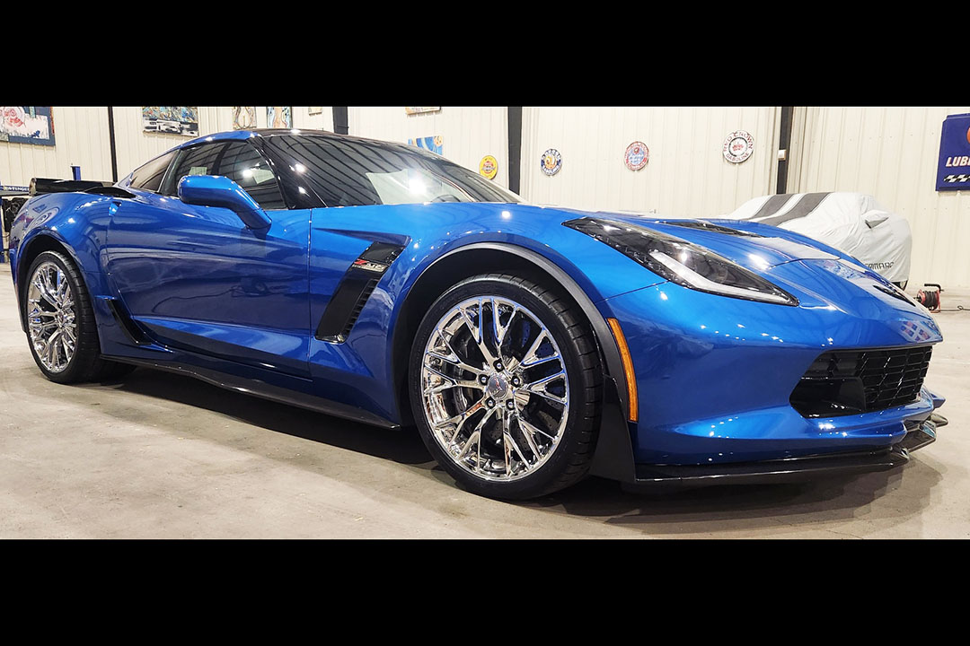 1st Image of a 2015 CHEVROLET CORVETTE Z06 3LZ