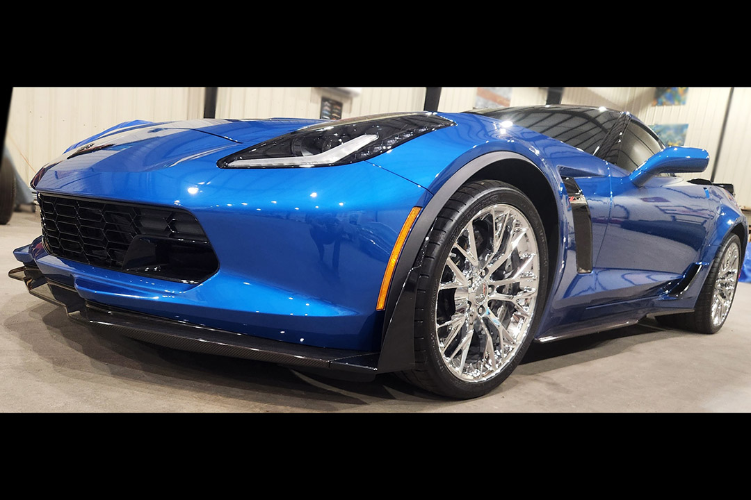 4th Image of a 2015 CHEVROLET CORVETTE Z06 3LZ