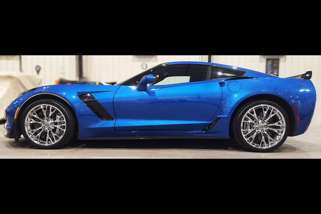 5th Image of a 2015 CHEVROLET CORVETTE Z06 3LZ