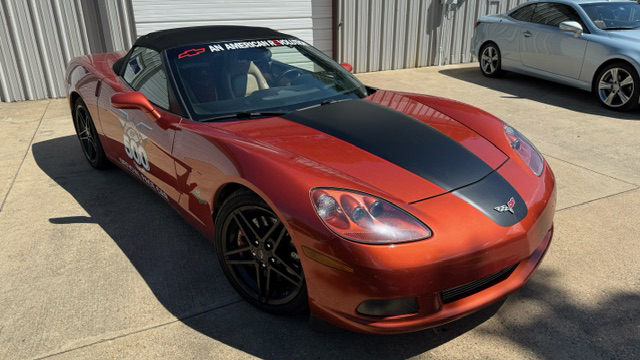 2nd Image of a 2005 CHEVROLET CORVETTE