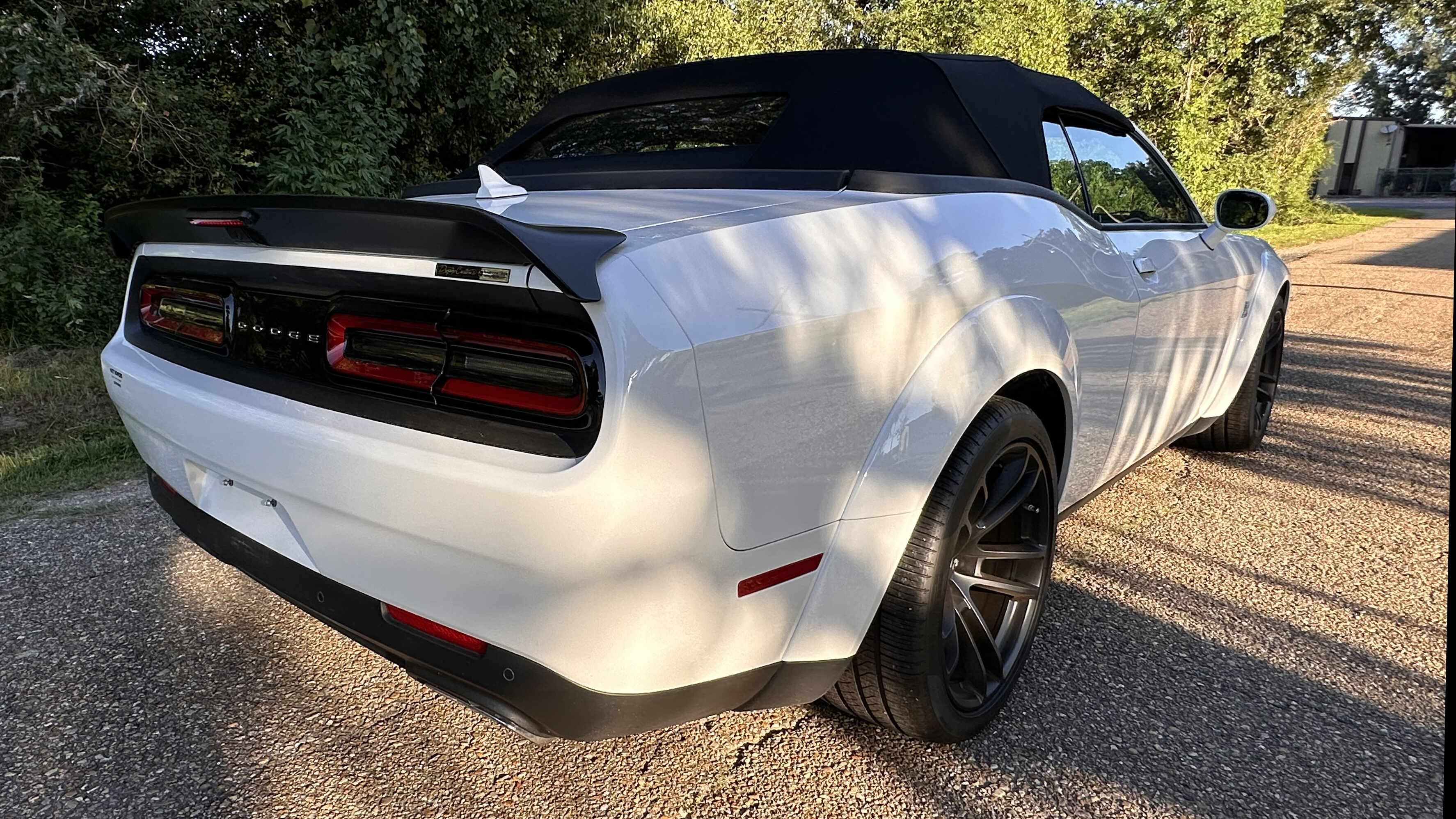 4th Image of a 2023 DODGE CHALLENGER 