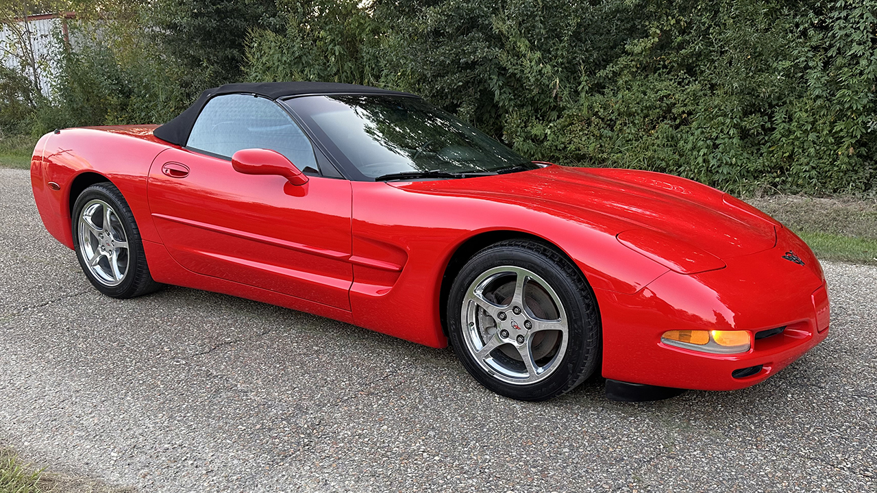 1st Image of a 1998 CHEVROLET CORVETTE