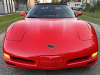 Image 7 of 13 of a 1998 CHEVROLET CORVETTE