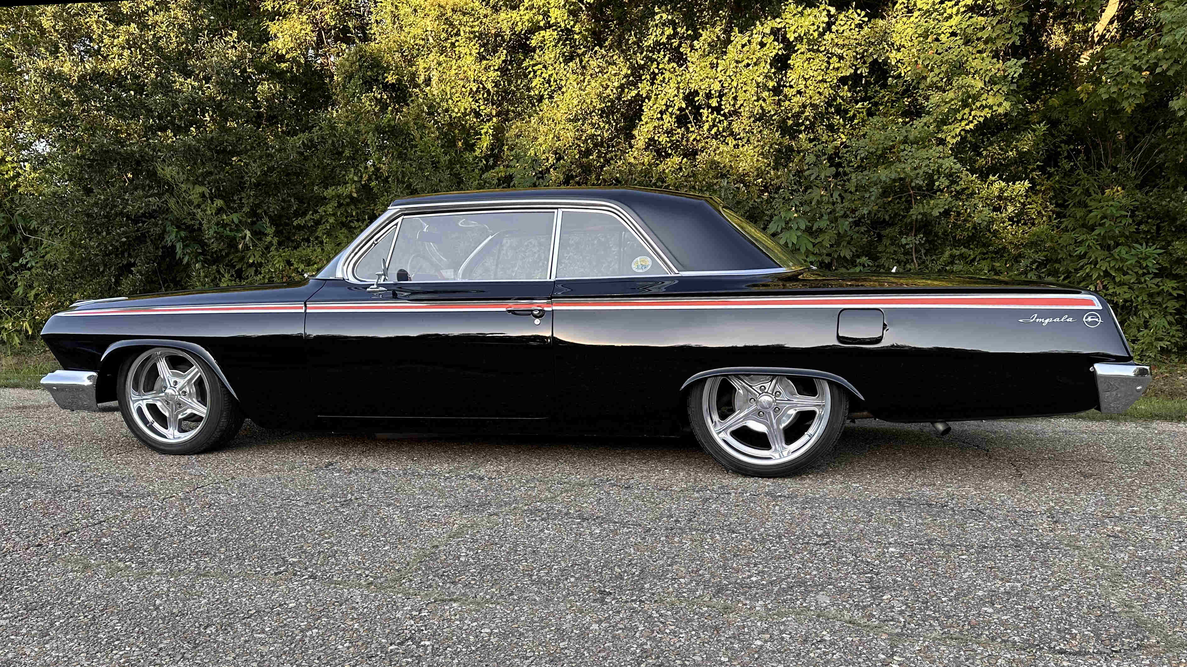 5th Image of a 1962 CHEVROLET IMPALA