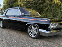 Image 3 of 16 of a 1962 CHEVROLET IMPALA