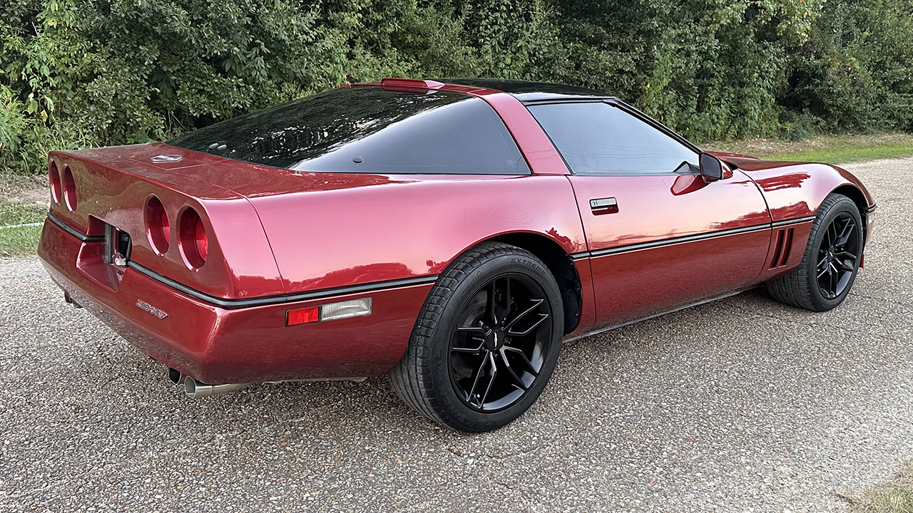 3rd Image of a 1990 CHEVROLET CORVETTE