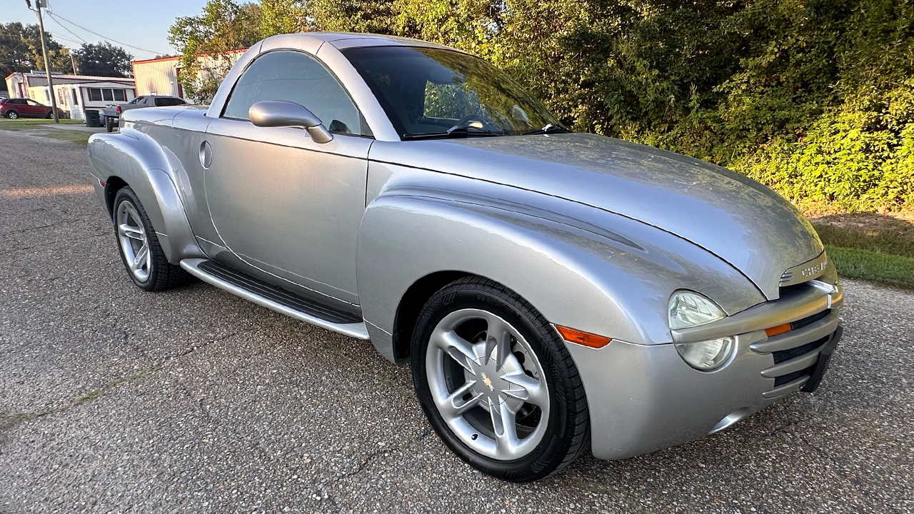 1st Image of a 2005 CHEVROLET SSR