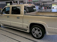 Image 3 of 5 of a 2006 CHEVROLET SILVERADO