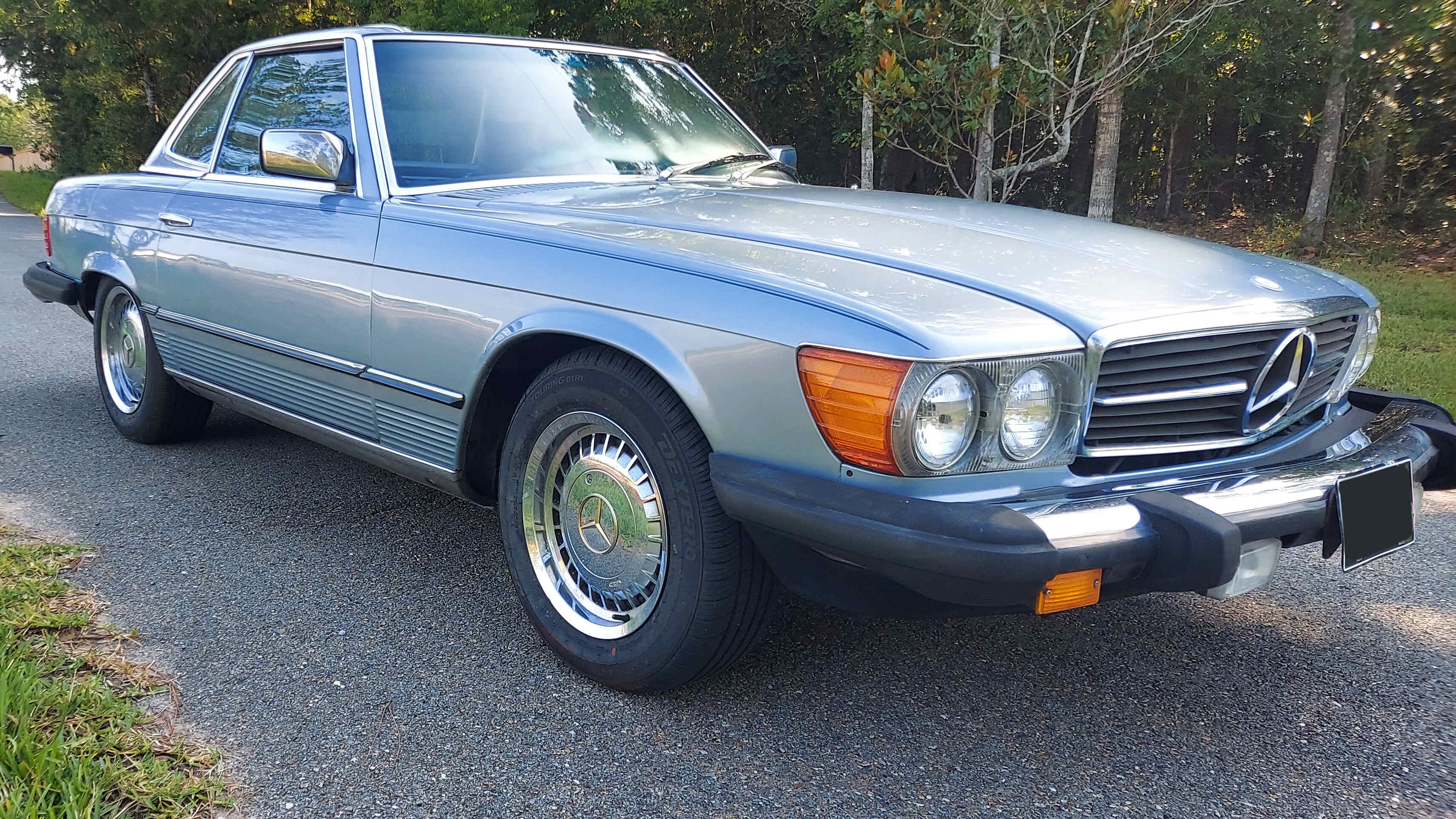 1st Image of a 1984 MERCEDES-BENZ 380 380SL