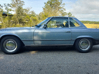 Image 3 of 15 of a 1984 MERCEDES-BENZ 380 380SL