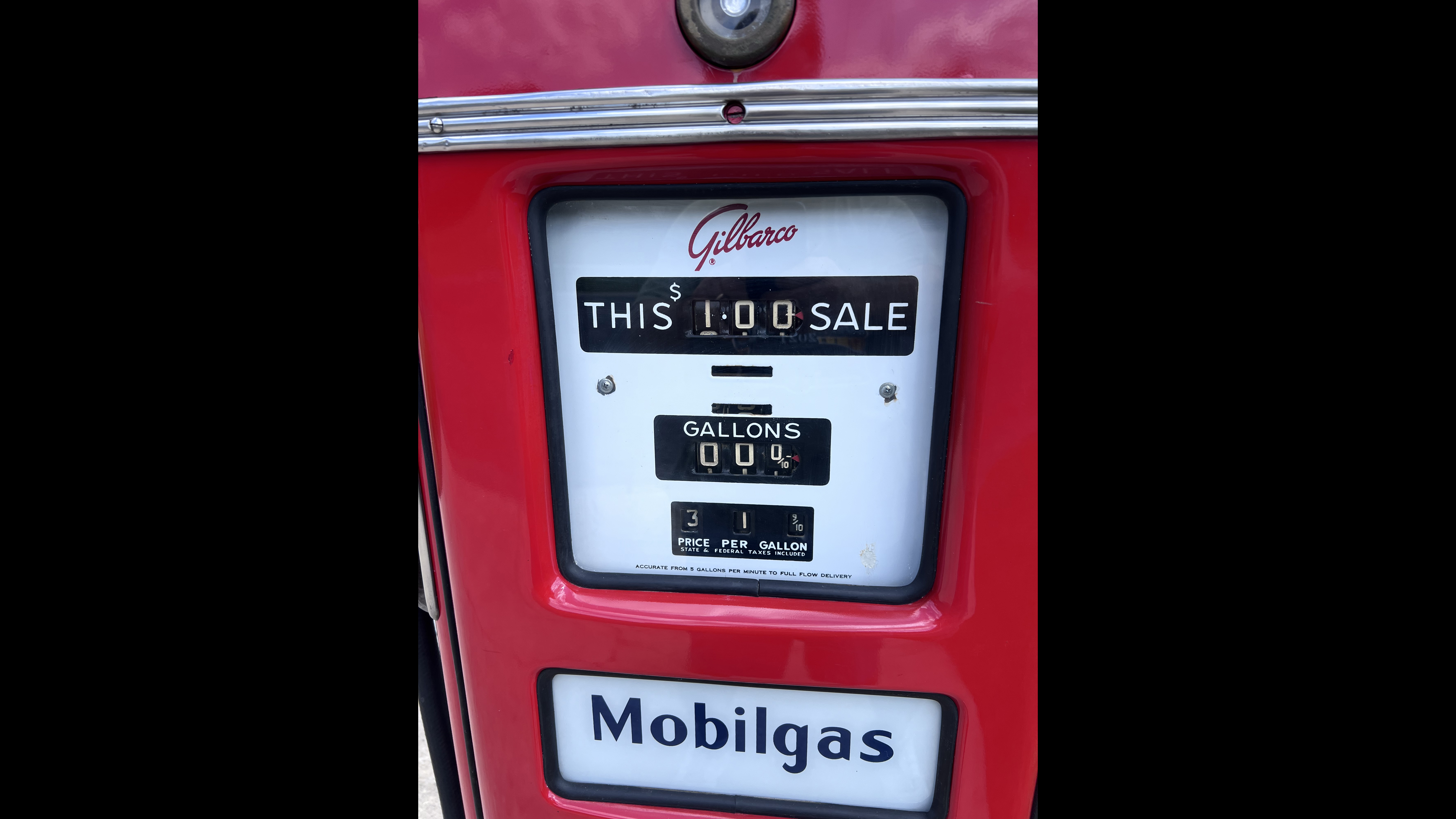 3rd Image of a N/A GILBARCO GAS PUMP